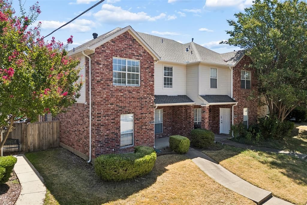 8660 Hawthorne Street, Frisco