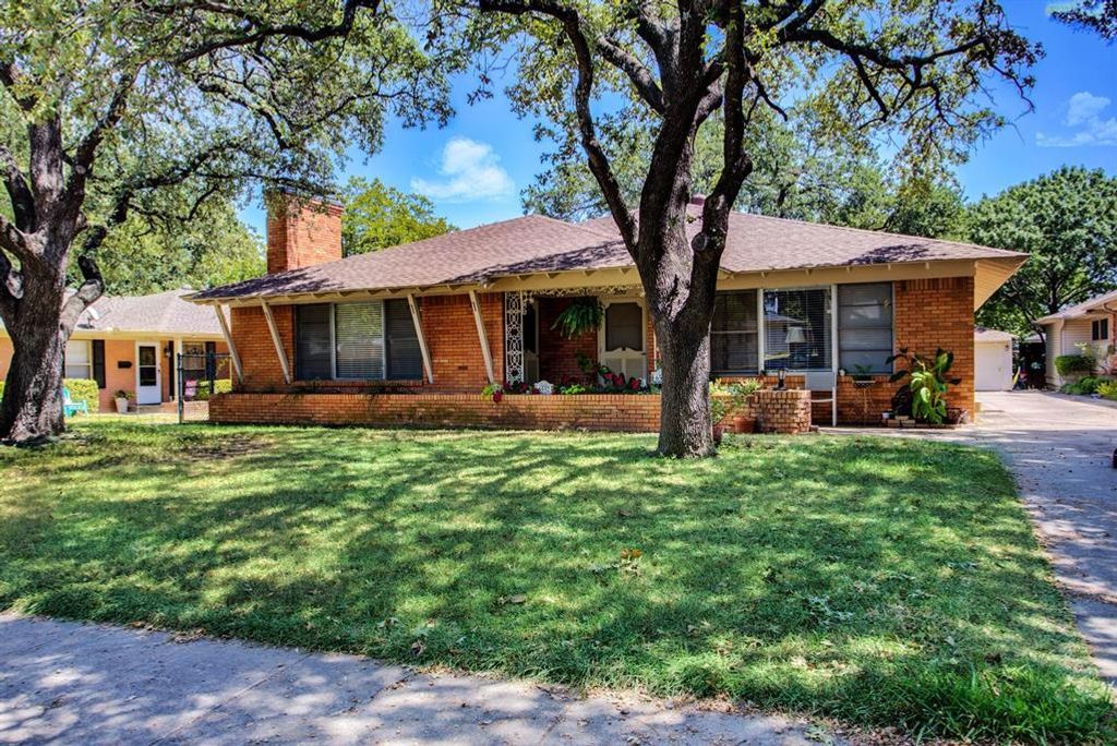 6552 Saint Moritz Avenue, Dallas