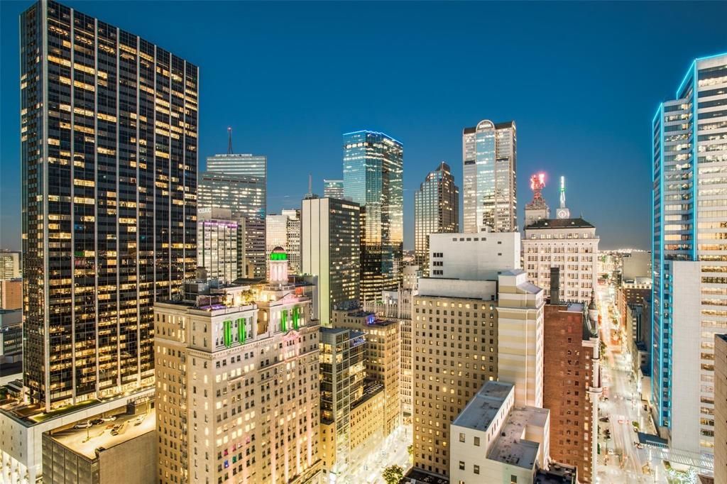 1200 Main Street 2512, Dallas