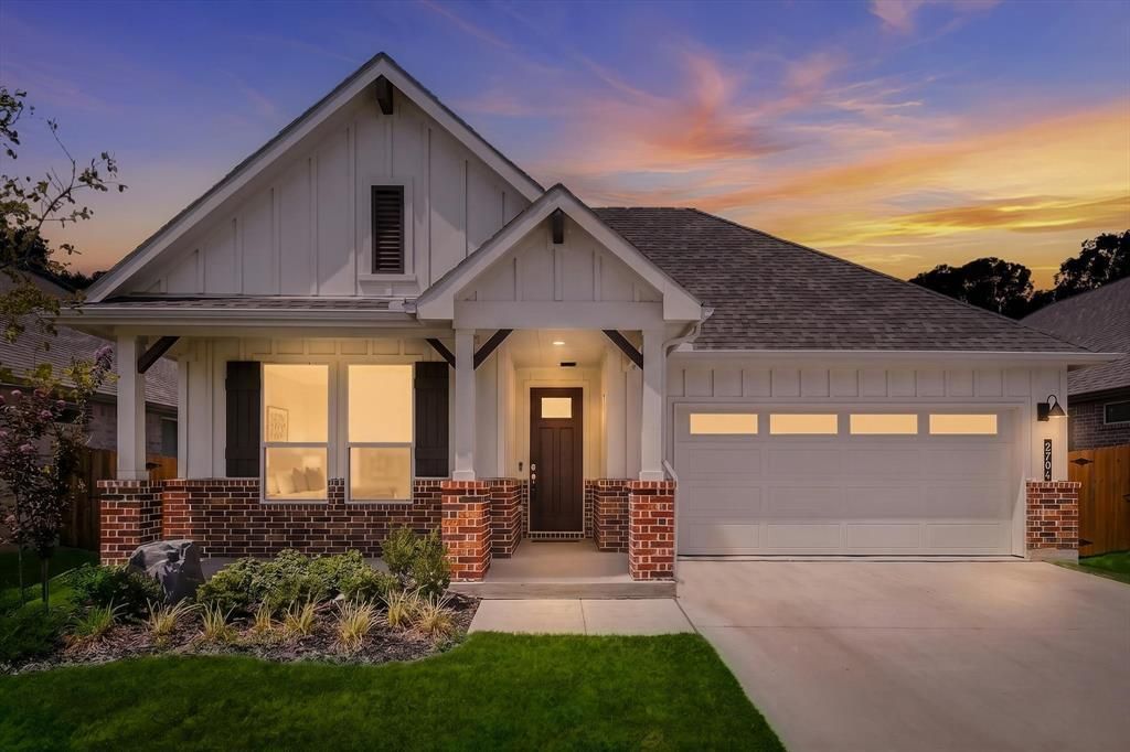 2704 Starling Street, Denton