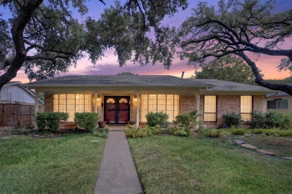 11125 Cactus Lane, Dallas