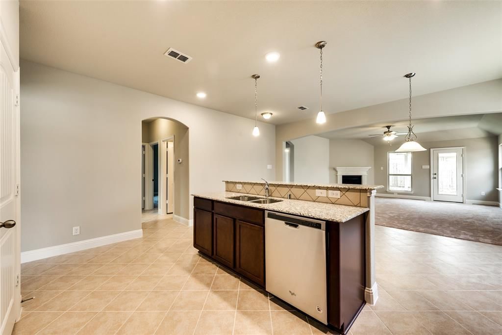 800 Bird Creek, Little Elm
