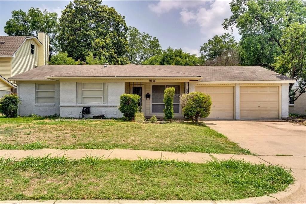 2016 Menefee Street, Arlington