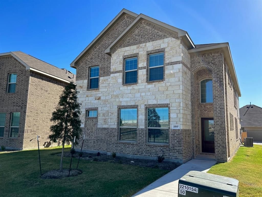 2517 Maplehurst Drive, Fort Worth