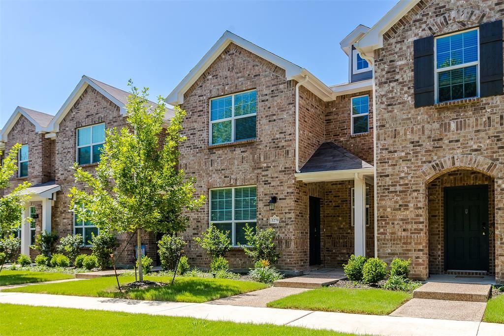 1270 Alamo Drive, Lewisville