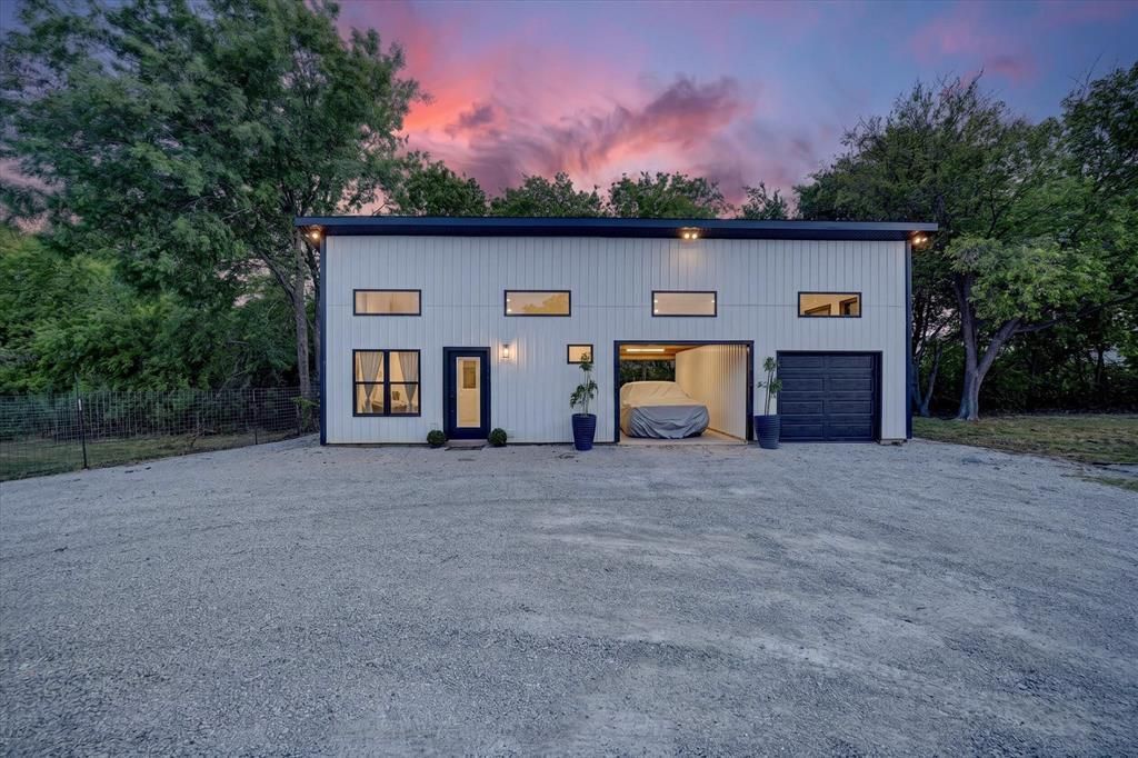 10651 Old Cleburne Crowley Junction A, Crowley