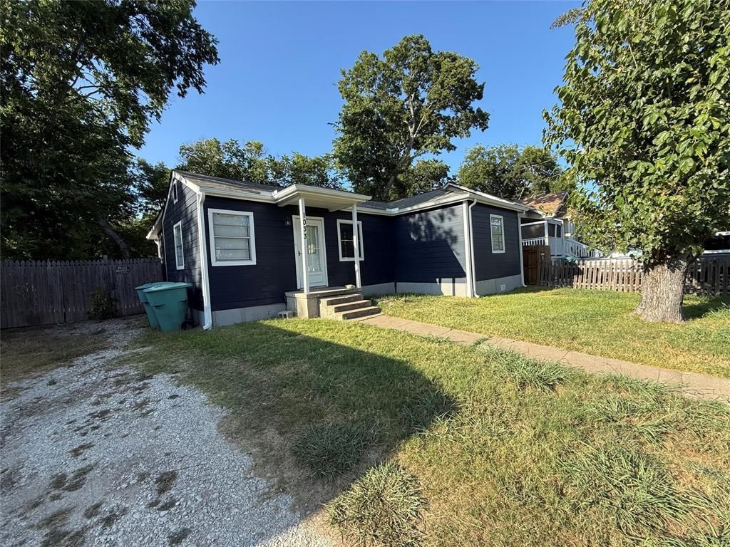 1033 S Hub Street, Sherman