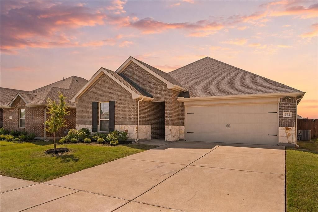 772 Soar Sky Way, Lavon