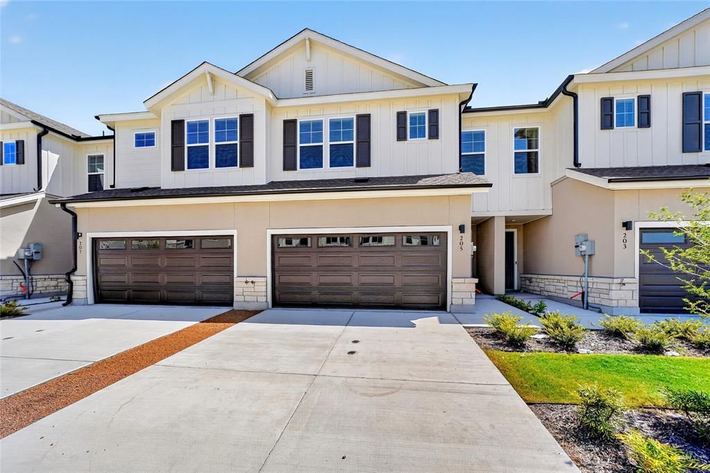 205 Melody Lane, Melissa