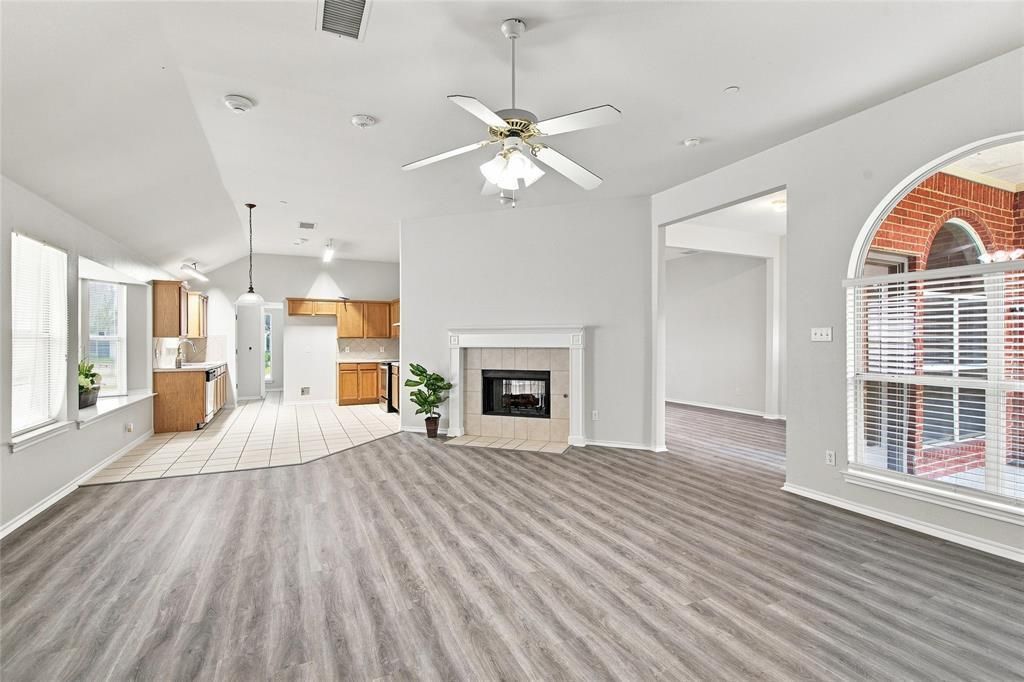 1033 Suffolk Lane, Cedar Hill