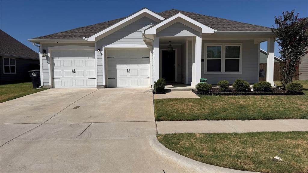 621 Quail Meadows Drive, Cleburne