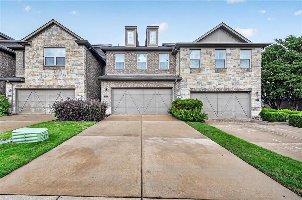 363 Teague Drive, Lewisville