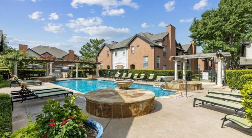 6201 Chapel Hill Boulevard 1412, Plano