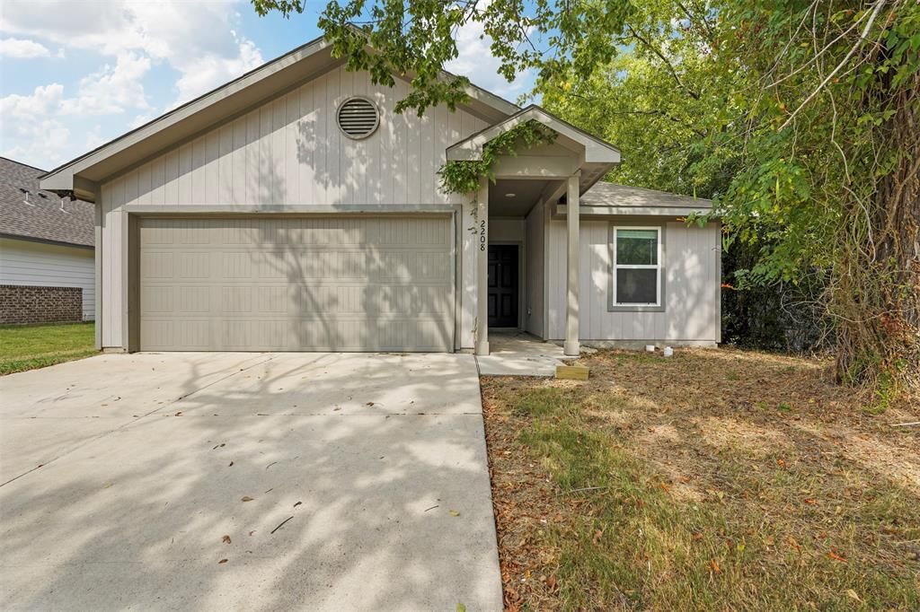 2208 Sayle Street, Greenville