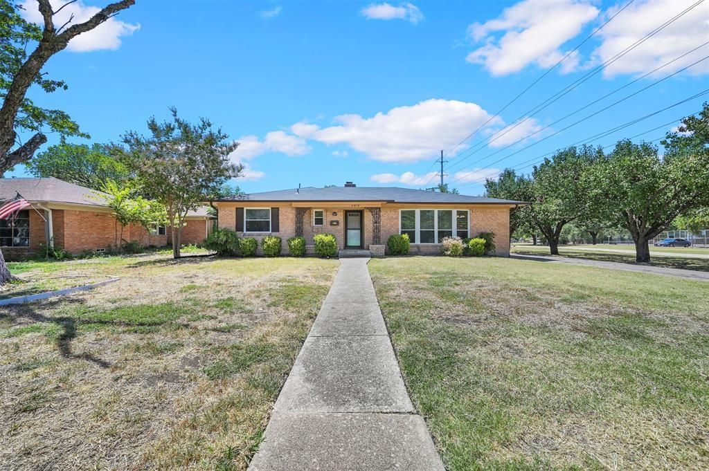 3468 Townsend Drive, Dallas