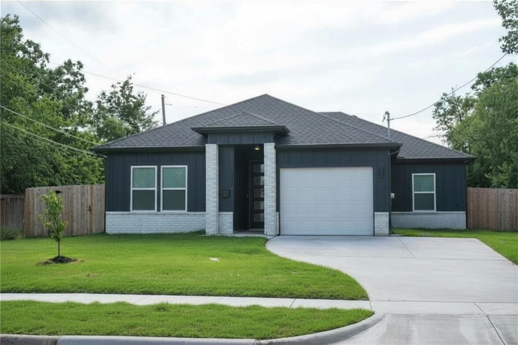 317 White Star Lane, Dallas