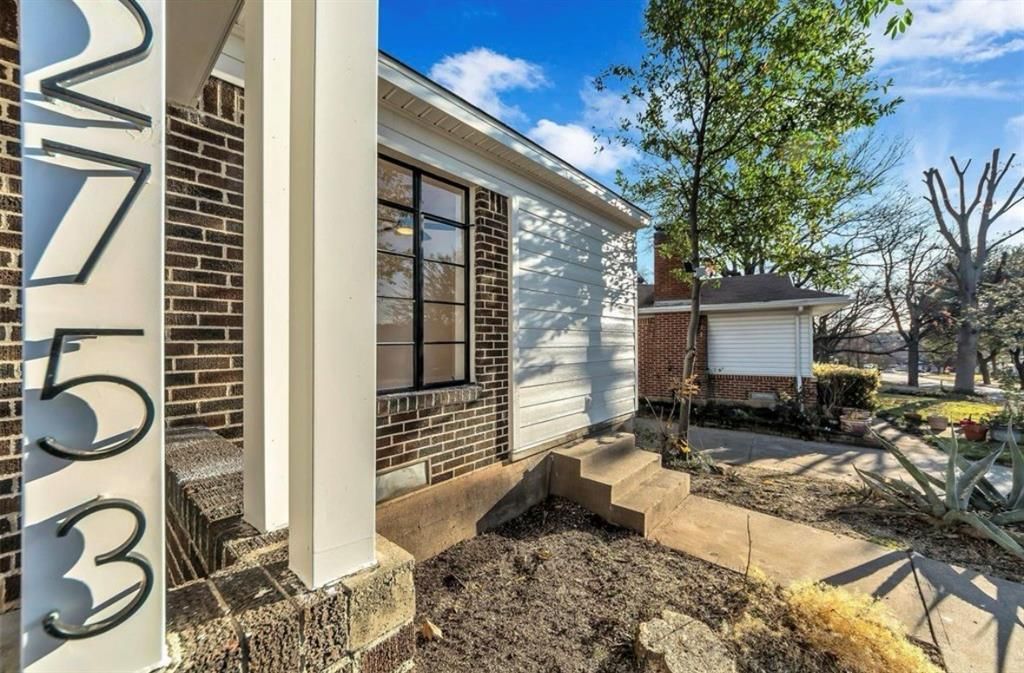 2753 El Tivoli Drive, Dallas