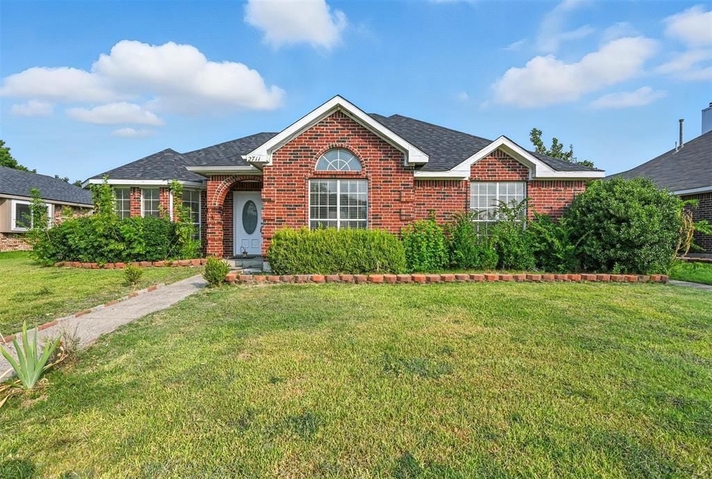 2711 Primrose Lane, Rowlett