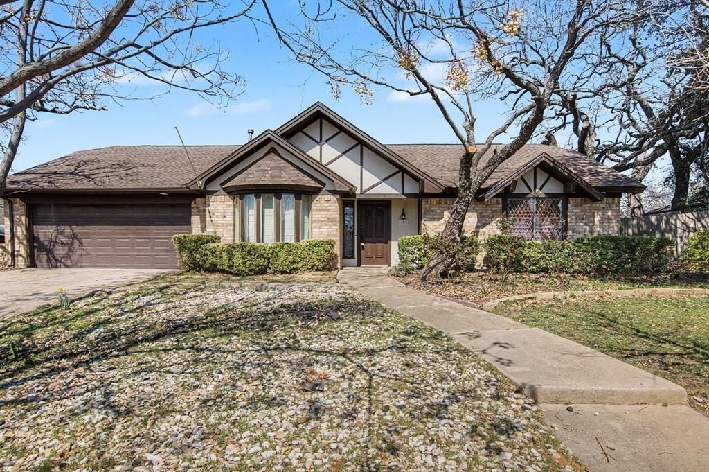 604 Baker Drive, Hurst