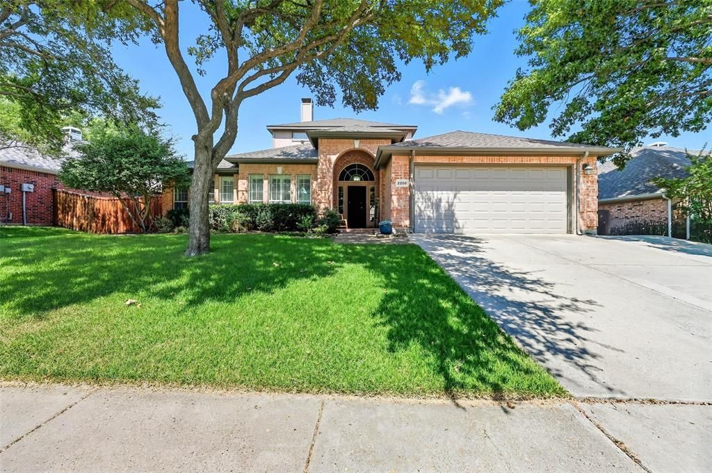 2208 Cheshire Drive, Flower Mound