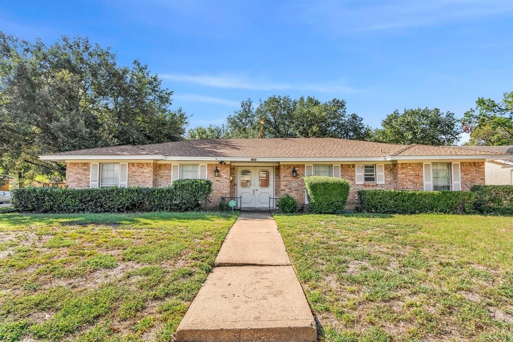 1400 Moss Rose Circle, Irving