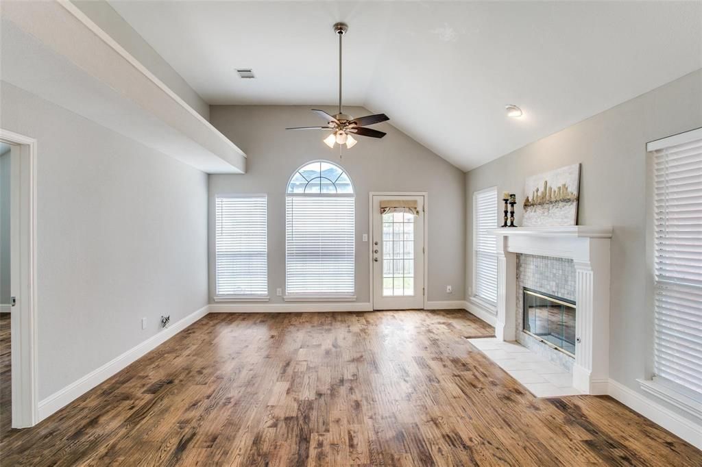 2103 Amherst Drive, Lewisville