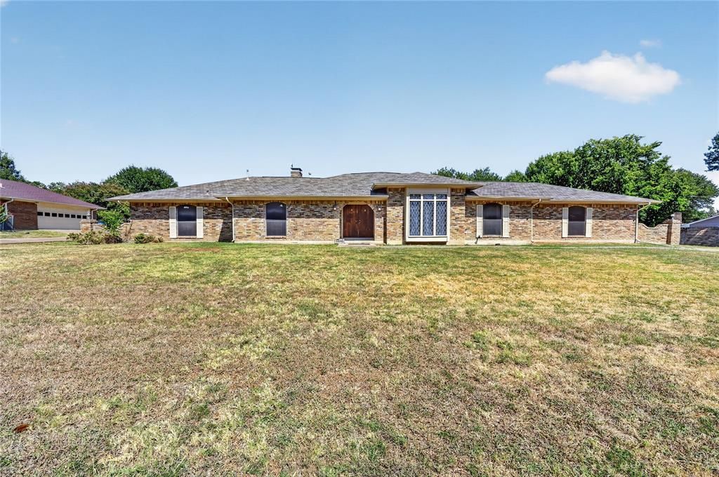 1226 Ranch Valley Drive, DeSoto