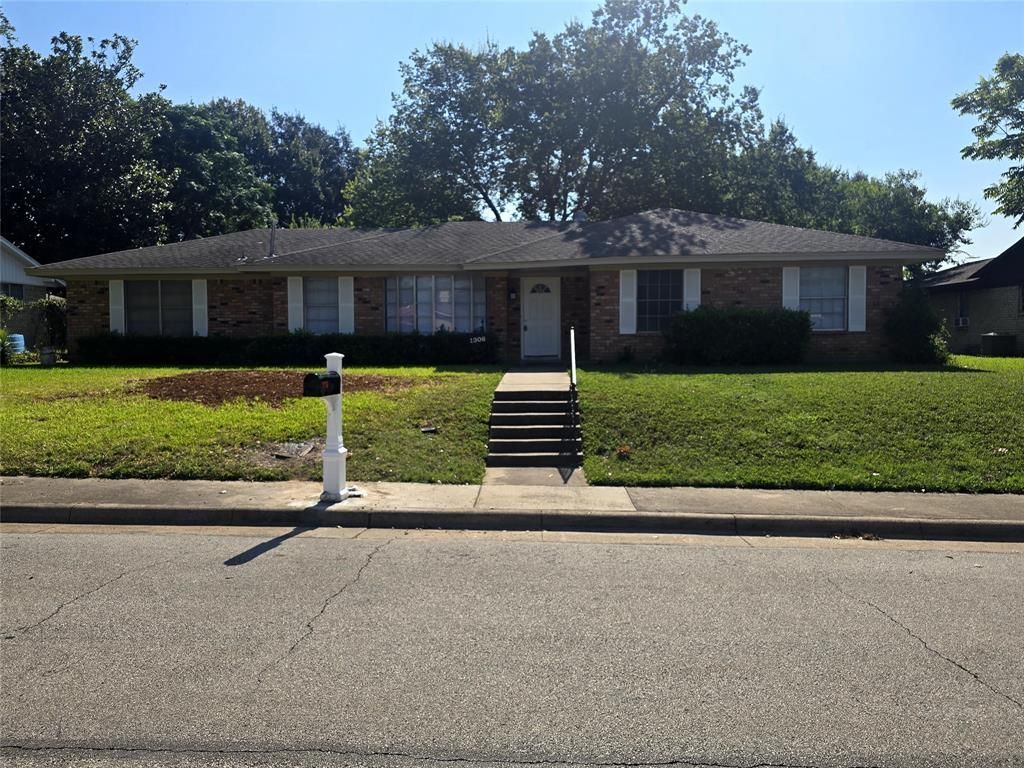 1306 Holt Avenue, DeSoto