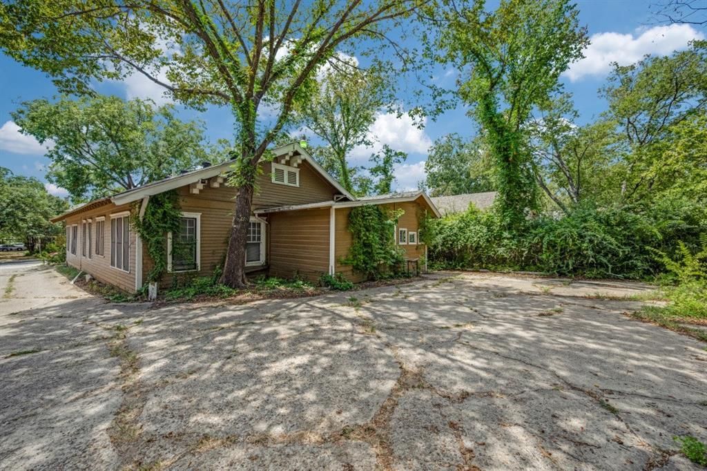 904 W Hickory Street B, Denton