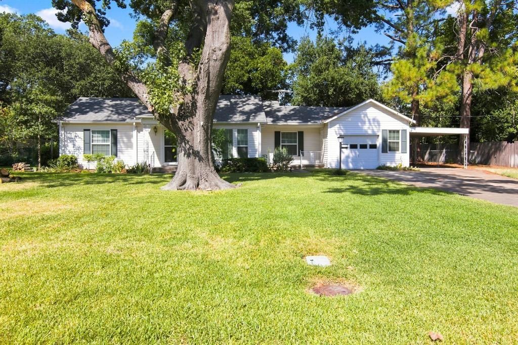 603 Merritt Street, River Oaks