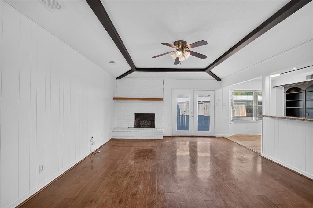 10526 Ravenscroft Drive, Dallas