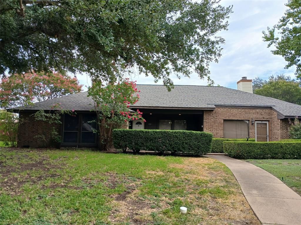 133 Oakbrook, Coppell