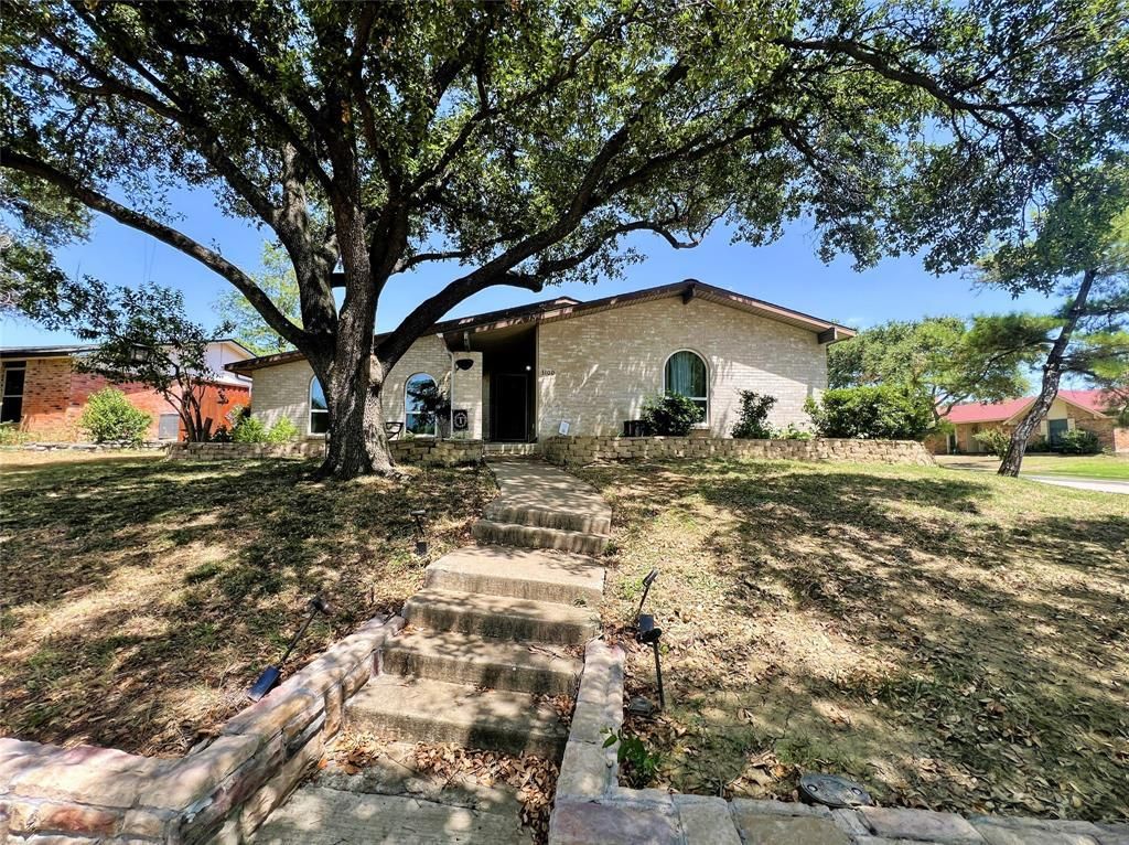3100 Chestnut Road, Carrollton