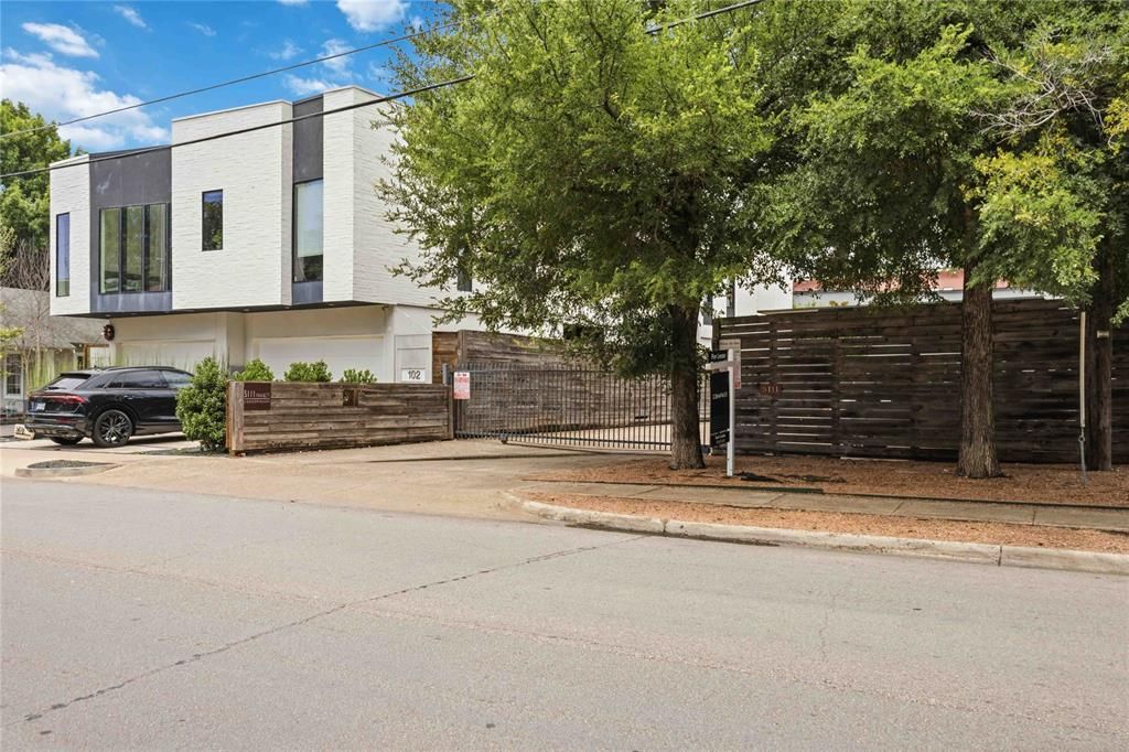 5111 Manett Street 207, Dallas