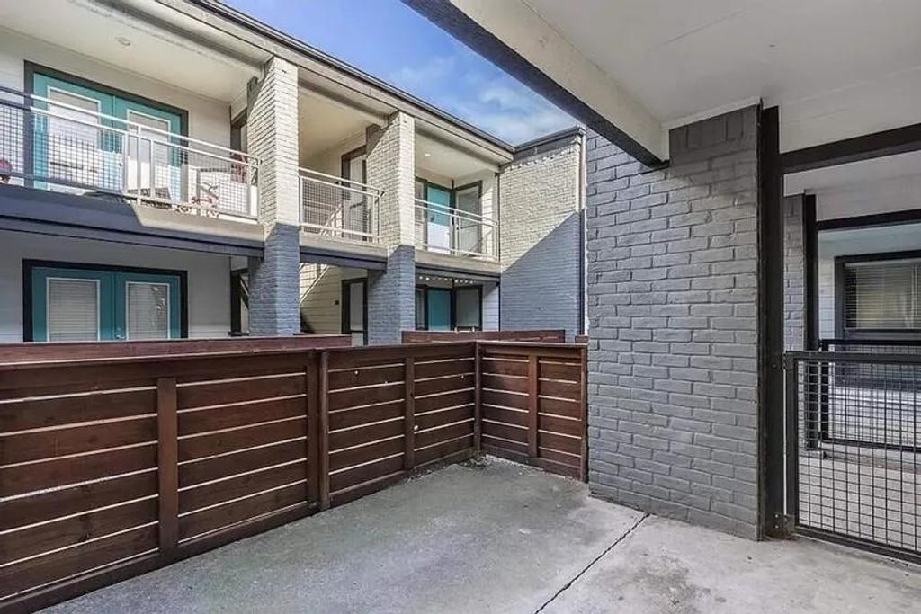 1925 Moser Avenue B1, Dallas