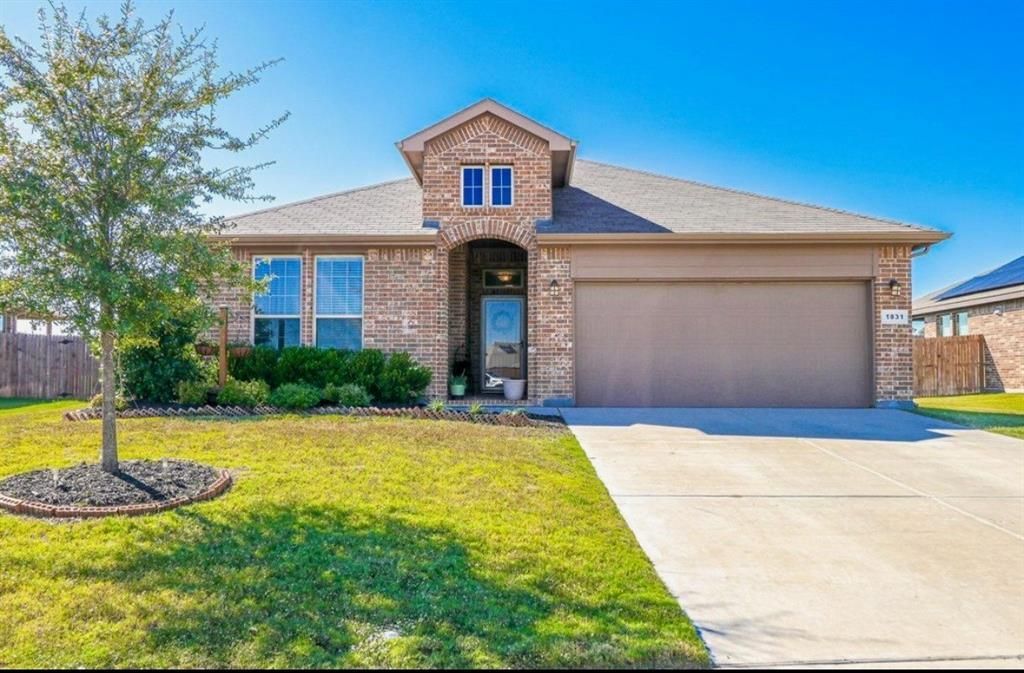 1831 Creekwood Drive, Cleburne
