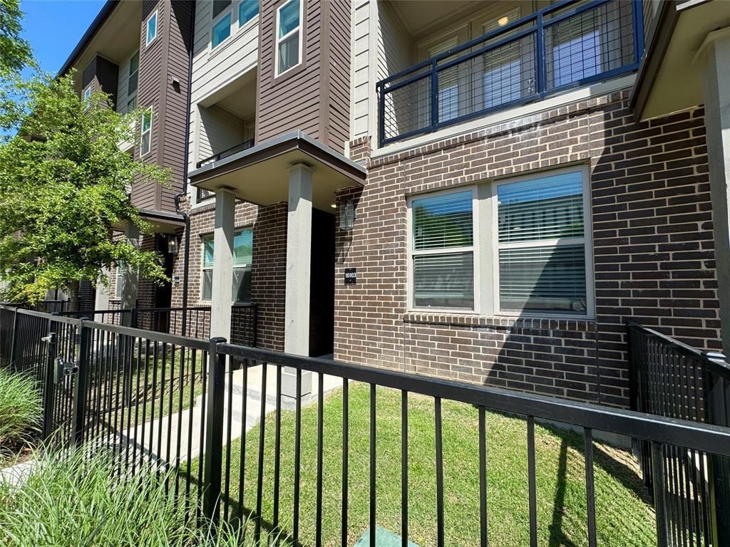 4020 Mcewen Road 10114, Farmers Branch