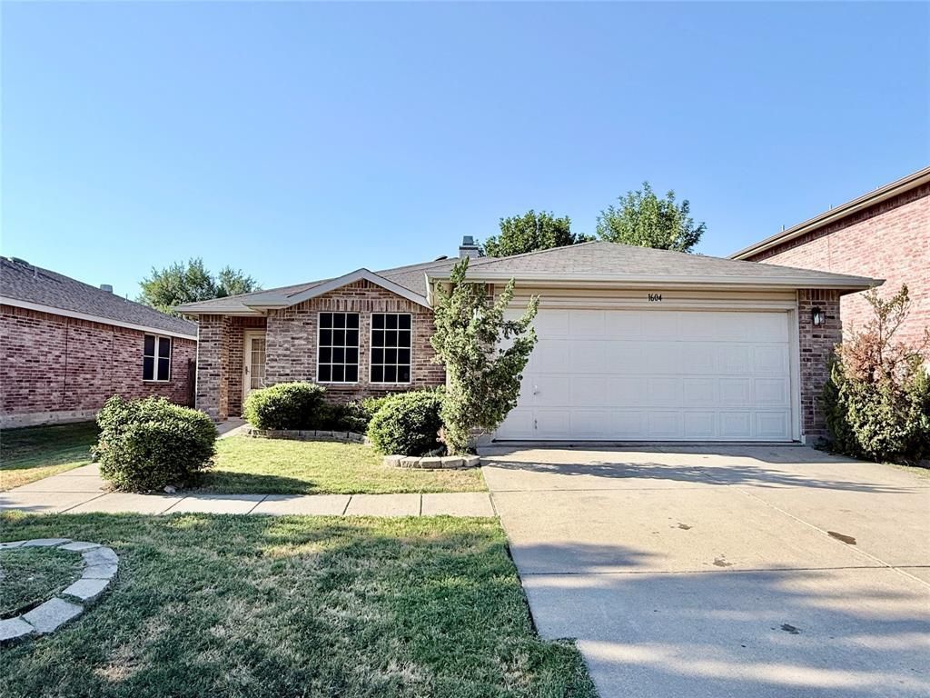1604 Carolina Ridge Way, Fort Worth