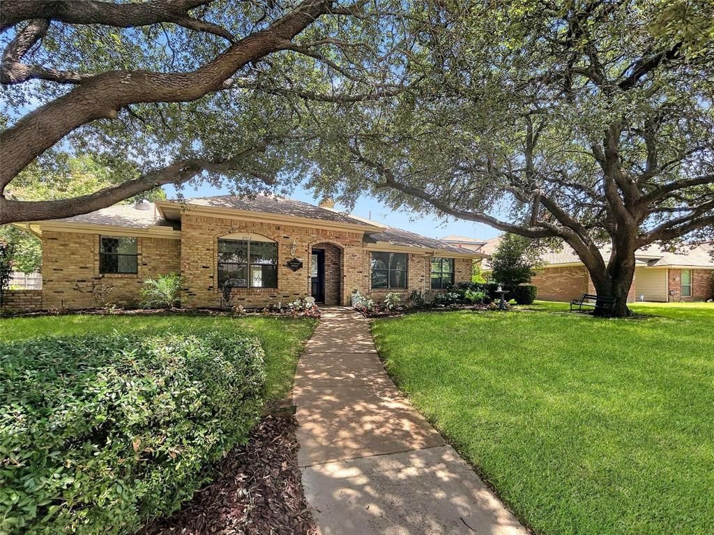 2312 Bush Circle, Carrollton