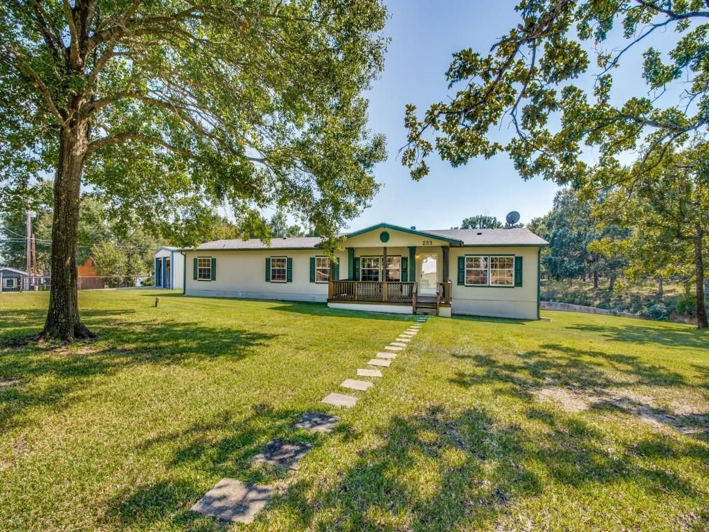233 Esquire Estates Road, Mabank