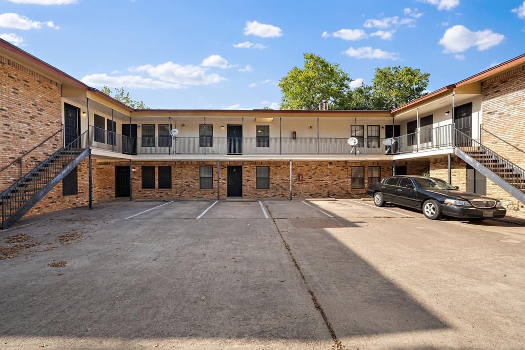 1108 N Elm Street 10, Denton