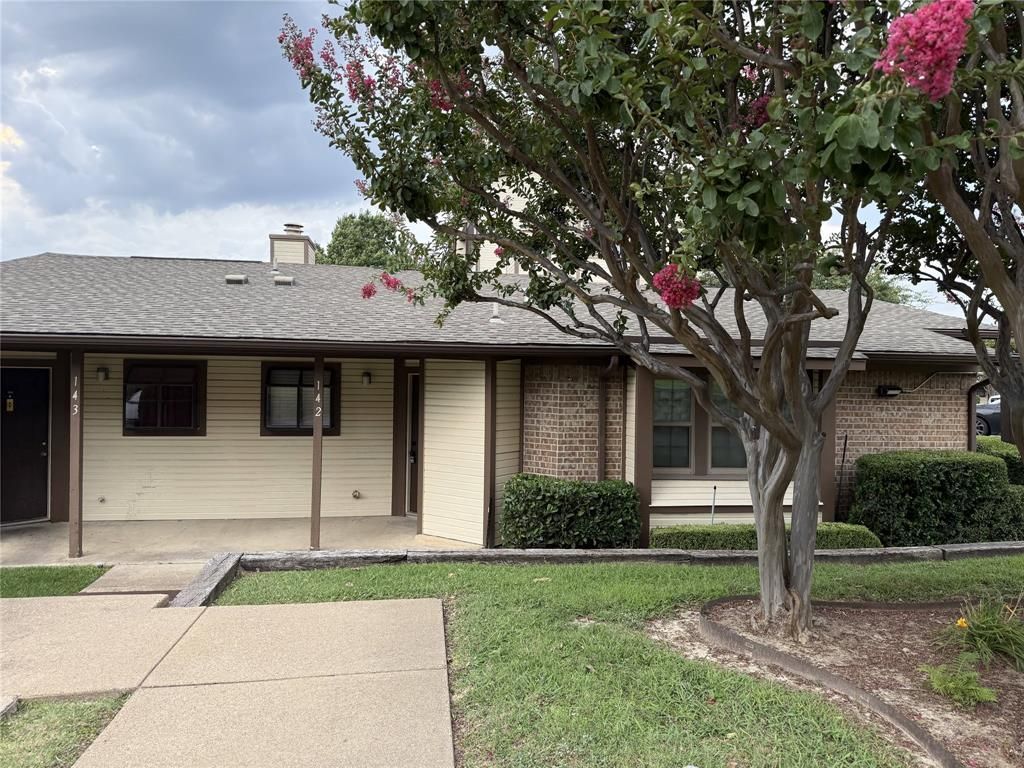 142 Henry M Chandler Drive, Rockwall