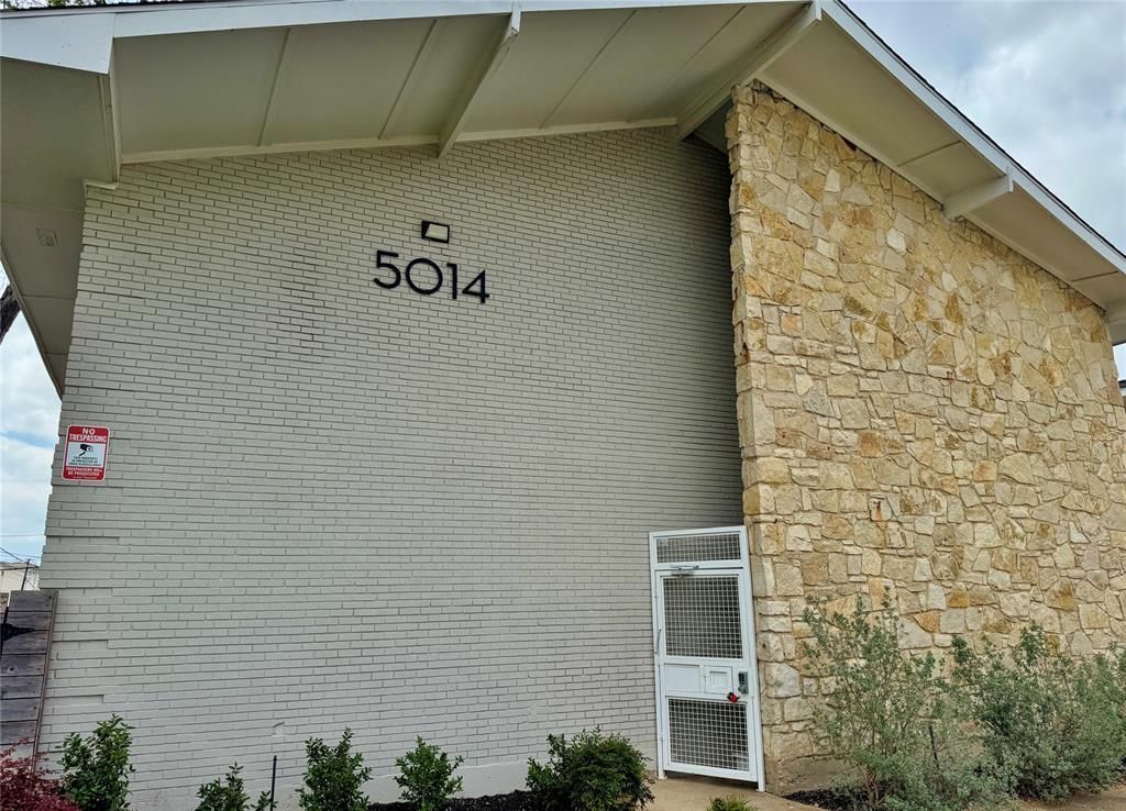 5014 San Jacinto Street 204, Dallas