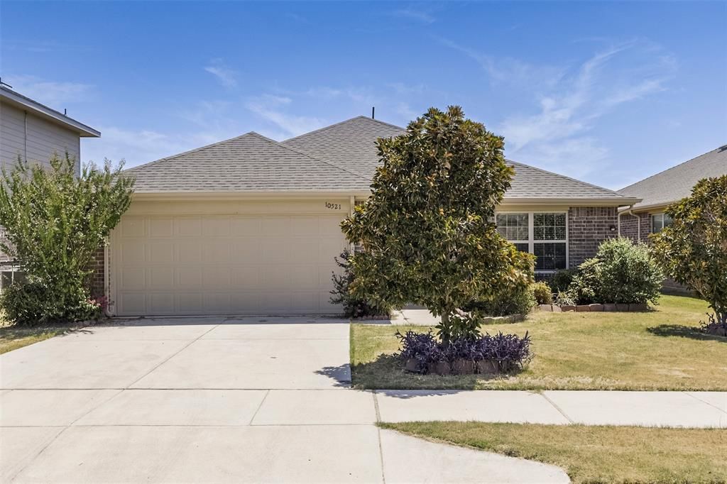 10521 Hartley Lane, Fort Worth