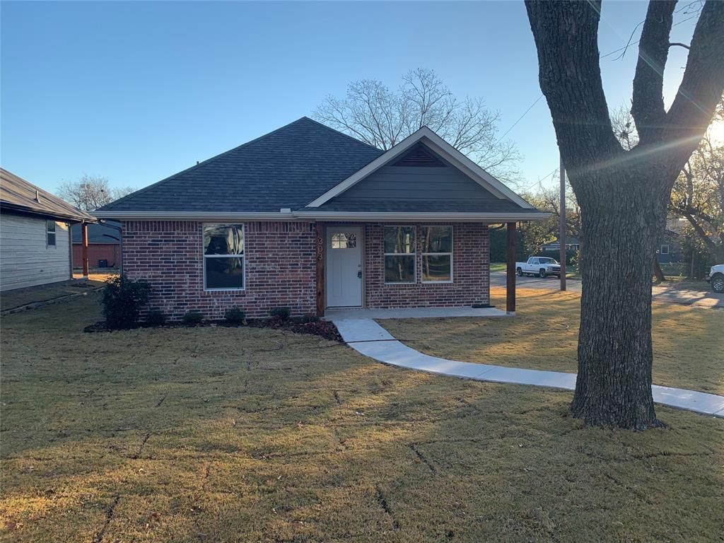 303 N Colbert Avenue, Sherman