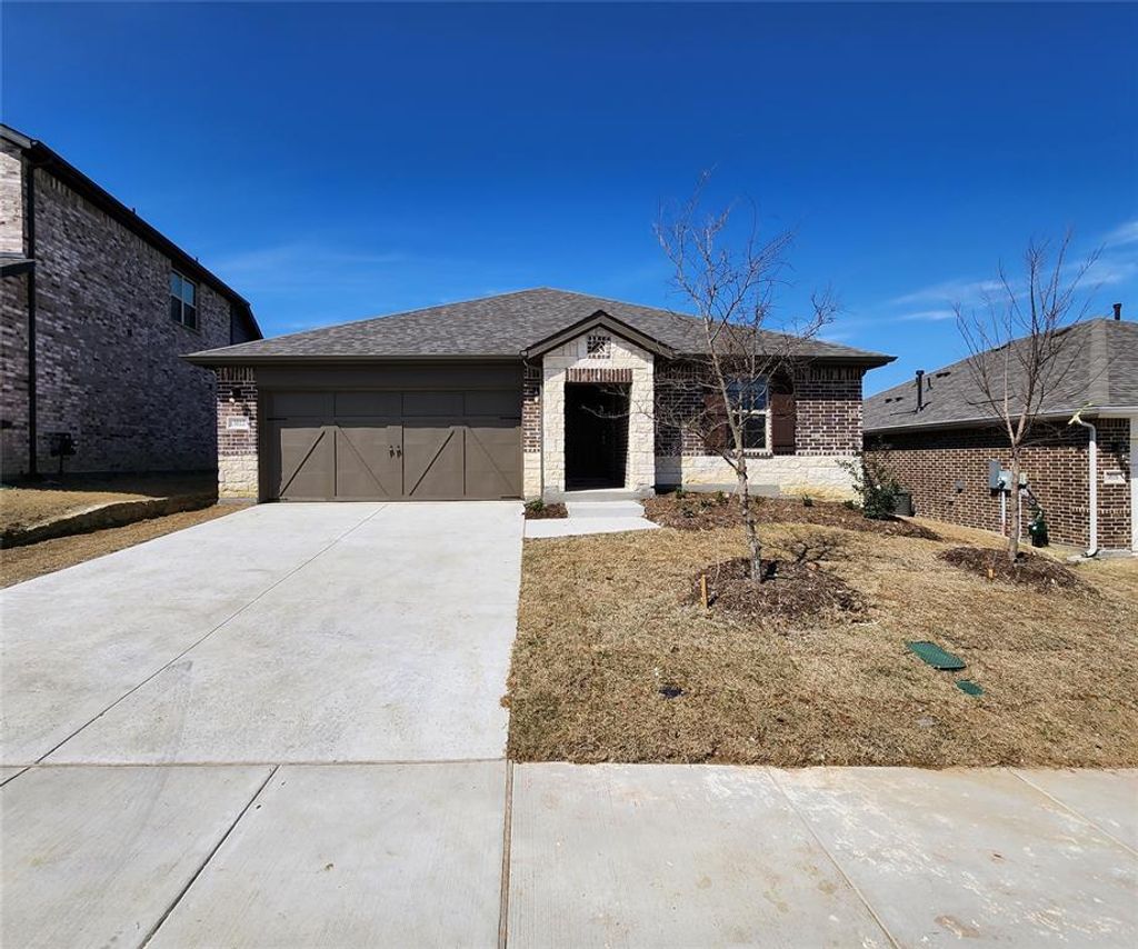 3812 Chalk Hill Avenue, Celina