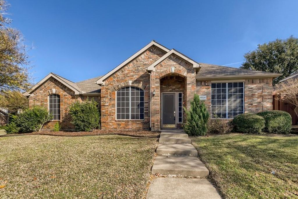 9028 Enchanted Ridge Drive, Plano