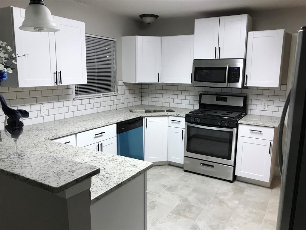 1502 Dale Place, Irving