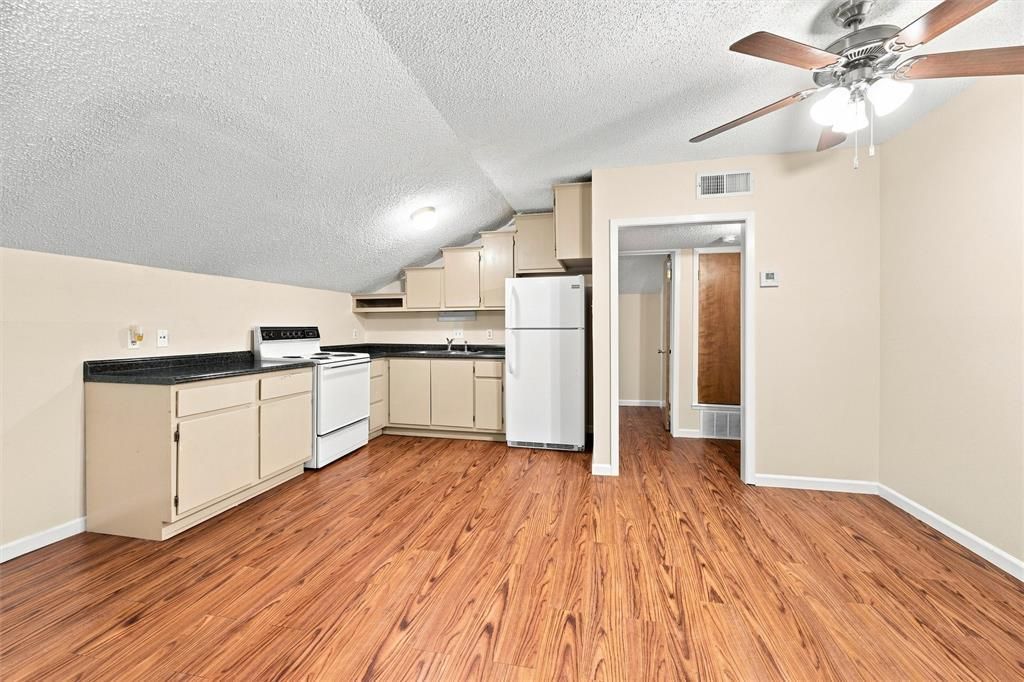 410 W Franklin Street 10, Waxahachie