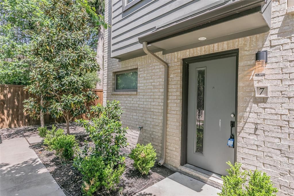 5901 Ross Avenue 7, Dallas